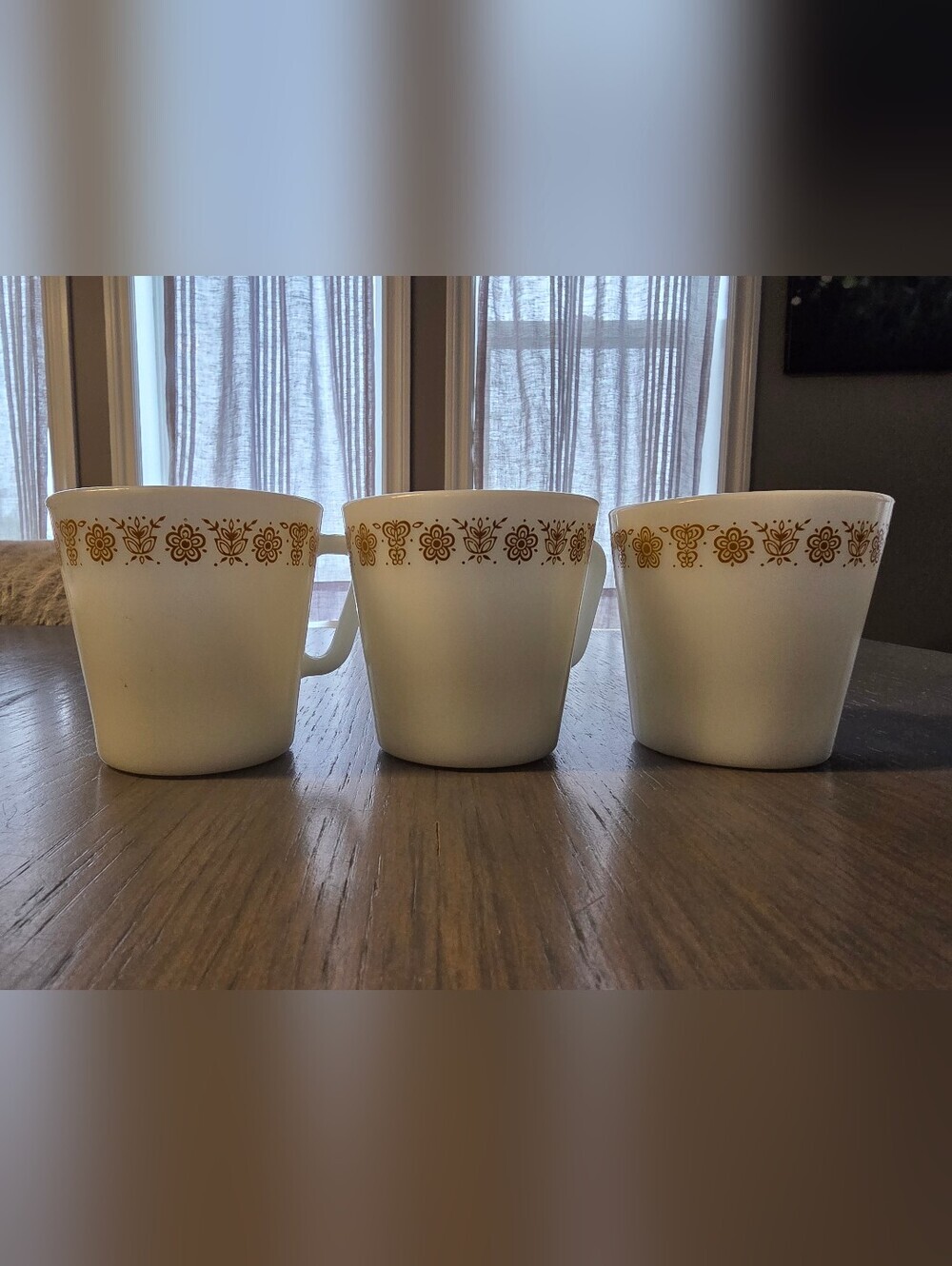 Vintage Pyrex "Buttetfly Gold" set of 3